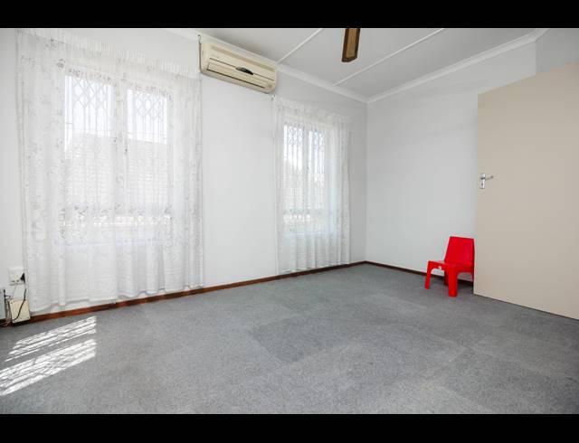3 BEDROOM HOUSE FOR SALE IN ARENA PARK